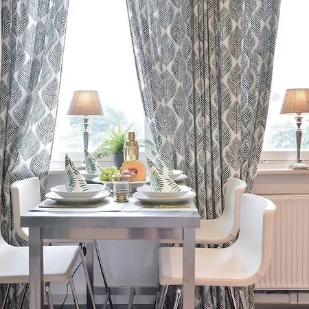 Zweistoeckiger Traum Ueber Den Daechern Stuttgarts Apartment