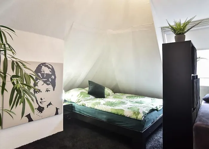 Zweistoeckiger Traum Ueber Den Daechern Stuttgarts *