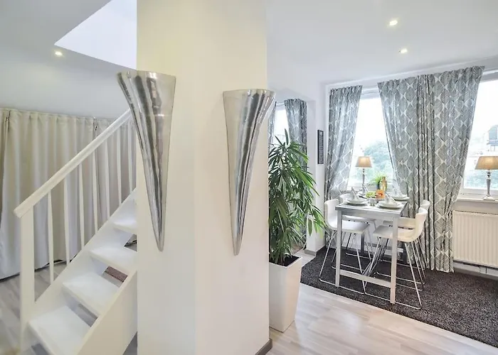 Zweistoeckiger Traum Ueber Den Daechern Stuttgarts * Stuttgart